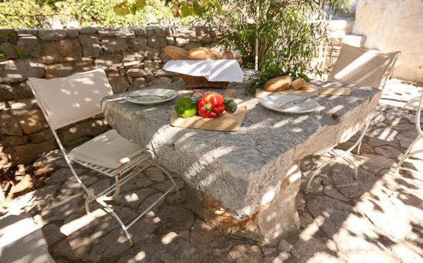 Maja Stone House Villa Kornic Exterior photo