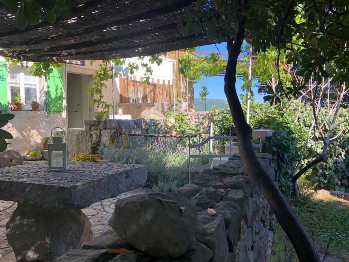 Maja Stone House Villa Kornic Exterior photo
